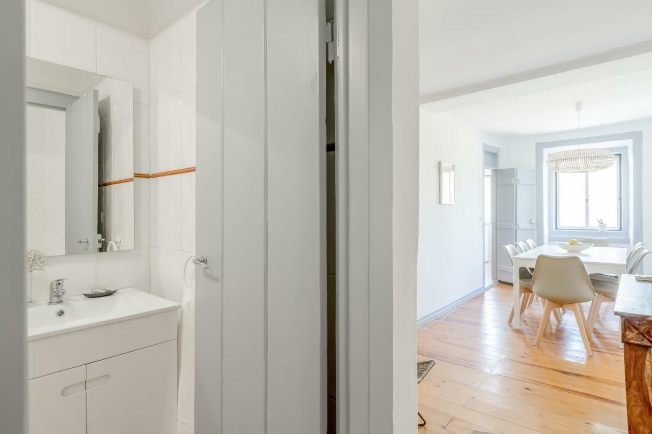 Alfama Spacious And Central Amazing Apartment, By Timecooler Lisbon Exterior photo