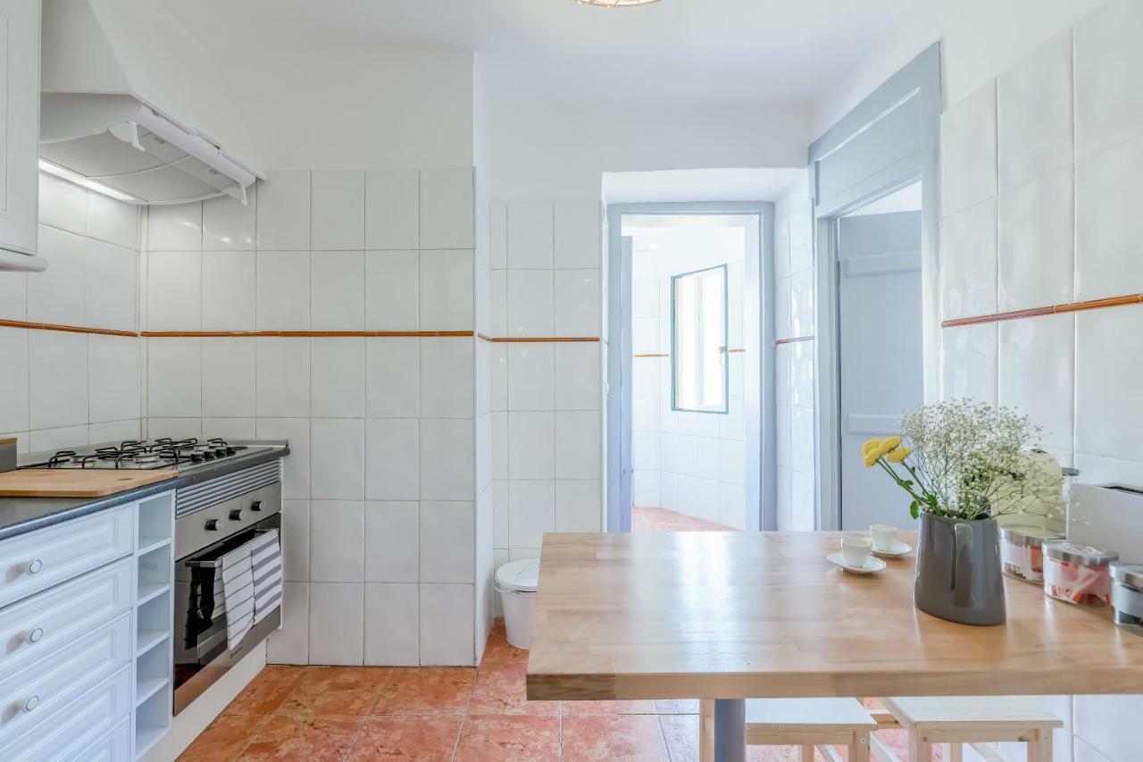 Alfama Spacious And Central Amazing Apartment, By Timecooler Lisbon Exterior photo